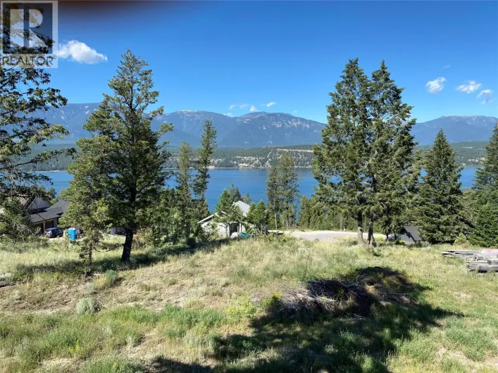 2 Stoddart Estates Drive, Windermere