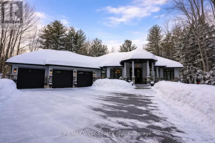 2 SYCAMORE CIRCLE, Springwater