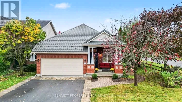 2 THUNDERBIRD CRESCENT, Ottawa