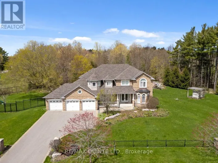 2 TREEVIEW AVENUE, Whitchurch-Stouffville