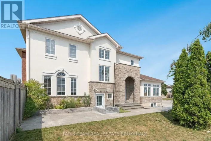 2 VANESSA DRIVE, Orillia
