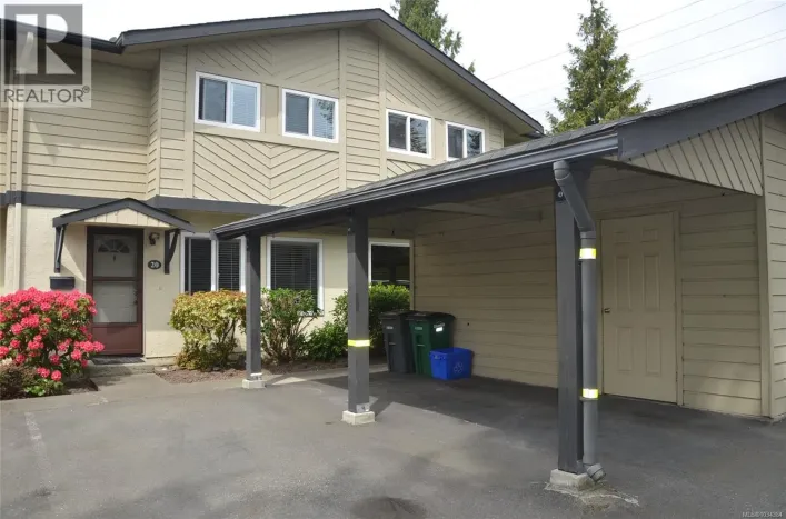 20 1741 McKenzie Ave, Saanich
