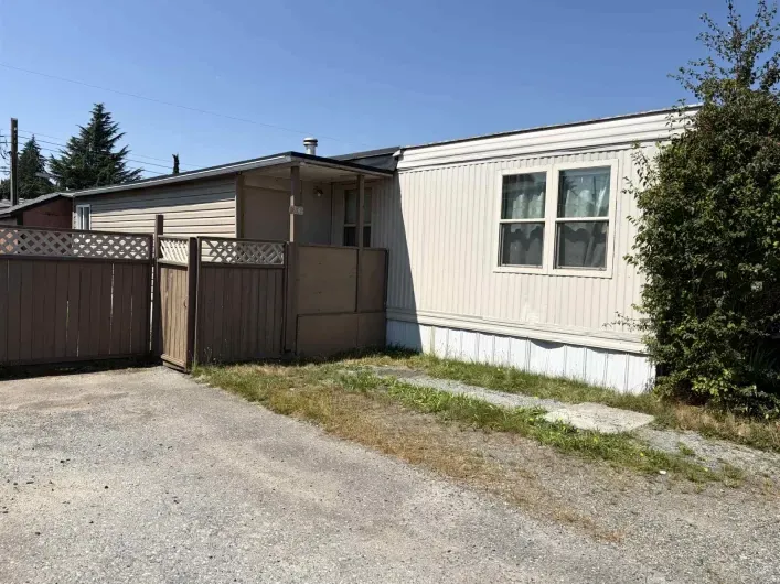20 26892 FRASER HIGHWAY, Langley