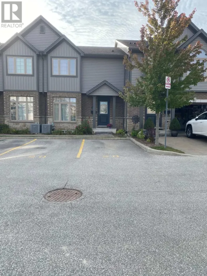 20 - 3400 CASTLE ROCK PLACE, London South