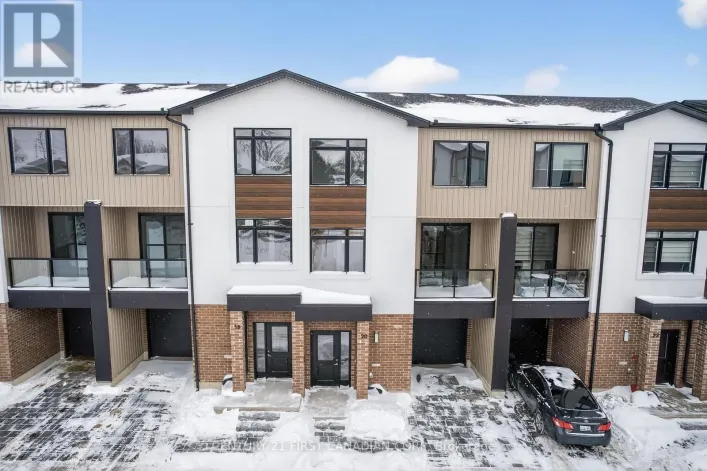 20 - 349 SOUTHDALE ROAD E, London South