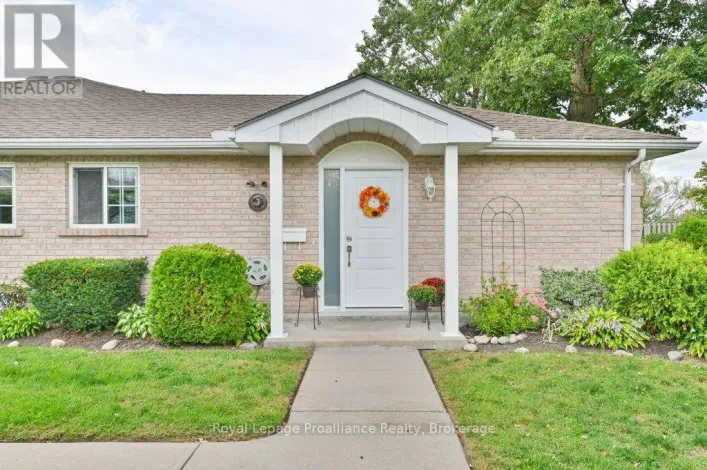 20 - 351 CANNIFTON ROAD N, Belleville