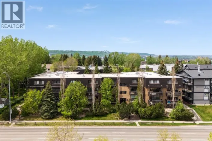 20, 3519 49 Street NW, Calgary