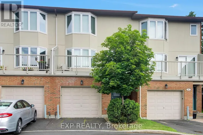 20 - 40 HUNTVIEW PRIVATE, Ottawa