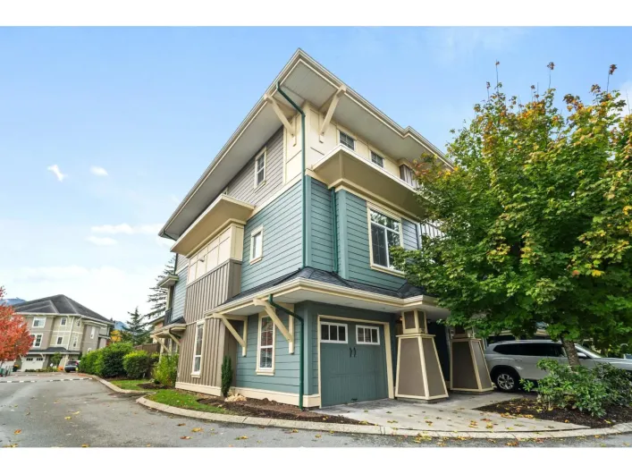 20 45290 SOOWAHLIE CRESCENT|Garrison Crossing, Chilliwack