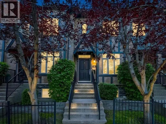 20, 6 Scarpe Drive SW, Calgary