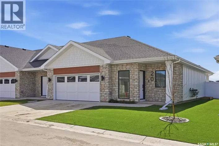 Row / Townhouse for sale: 20 720 Brighton BOULEVARD, Saskatoon