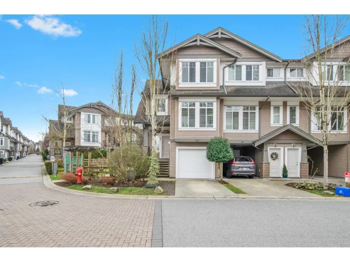 20 8250 209B STREET, Langley