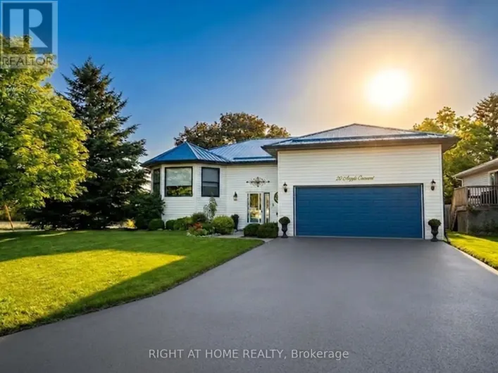 House for sale: 20 ARGYLE CRESCENT, Prince Edward County