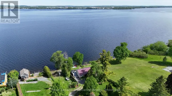20 BONTER'S LANE, Prince Edward County