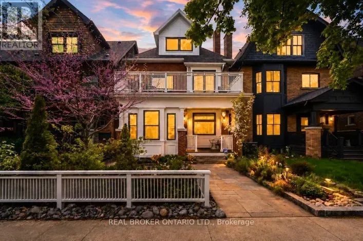 House for sale: 20 BROOKMOUNT ROAD, Toronto