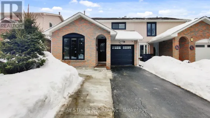 20 CAMBERLEY CRESCENT, Brampton