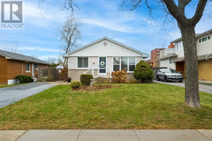 20 CARDINAL DRIVE, Hamilton