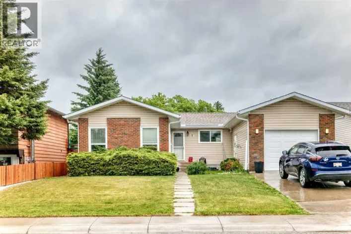 20 Deermont Way SE, Calgary