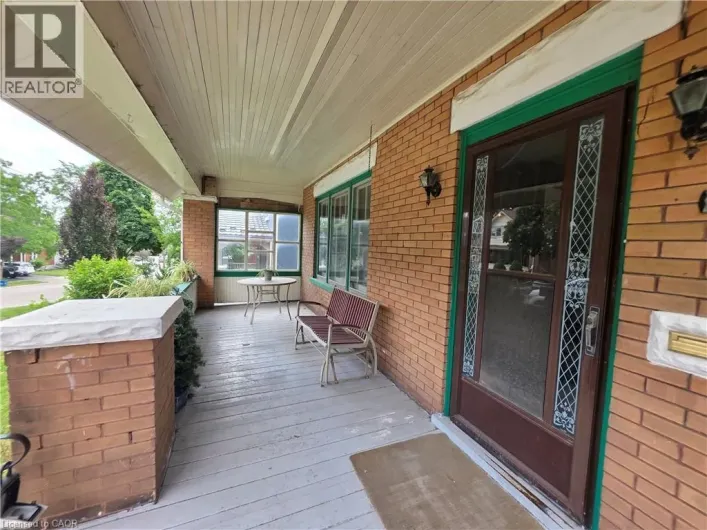 20 FAIRVIEW Avenue, Kitchener
