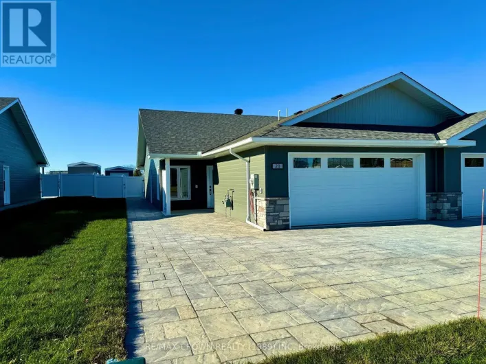 Row / Townhouse for sale: 20 GOLF STREET, Kapuskasing