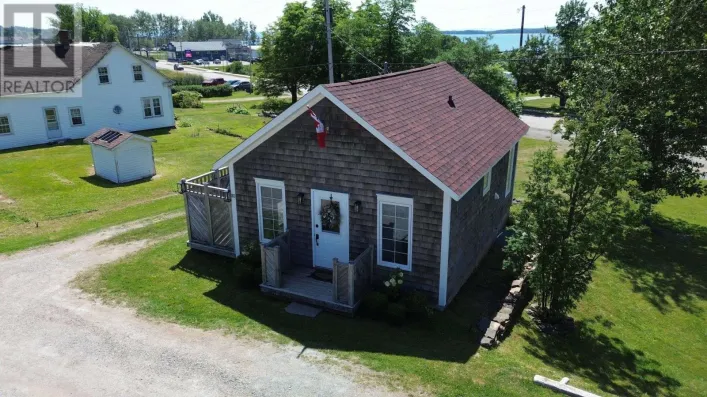 20 High Road, Port Hood
