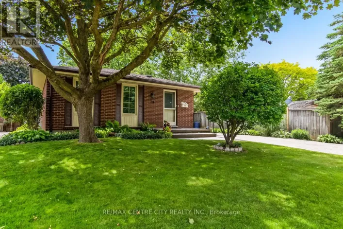 20 HINES CRESCENT, London South