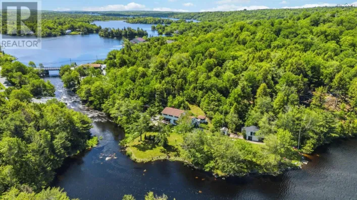 20 Kings Way, Lake Echo