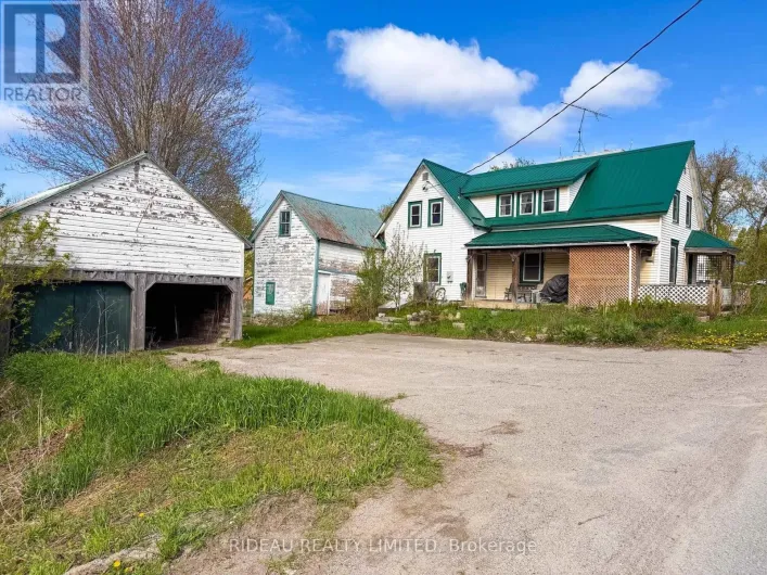 20 KINGSTON STREET, Rideau Lakes