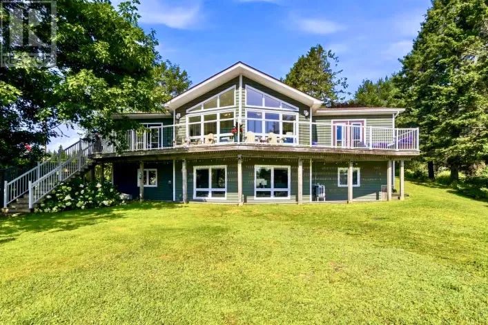 House for sale: 20 Lennox Road, Black Point