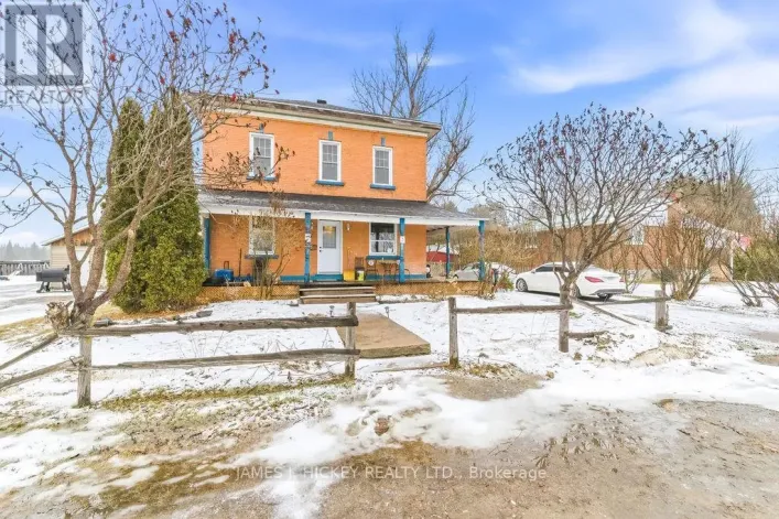 20 MAIN STREET, Laurentian Hills