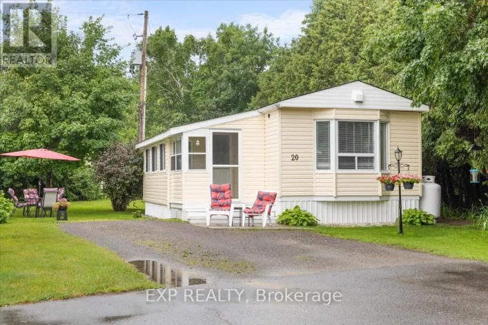 Mobile Home for sale: 20 PINEWOOD AVENUE, Beckwith