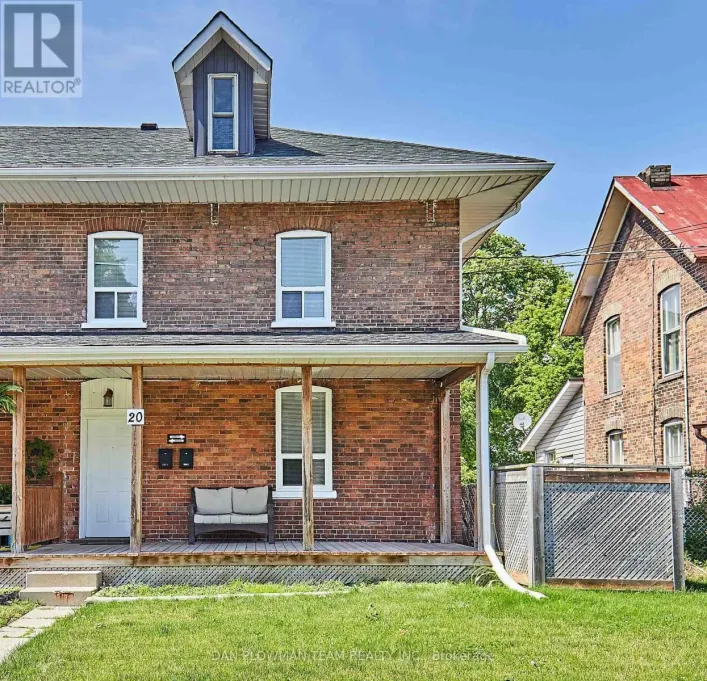 20 QUEEN STREET, Kawartha Lakes
