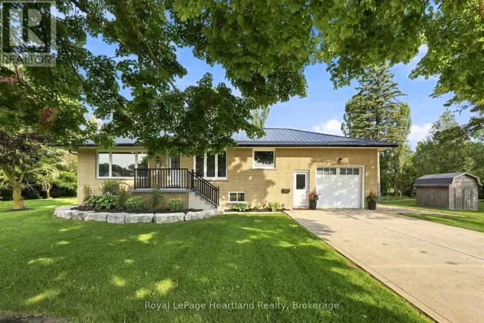 20 QUEEN STREET W, Minto