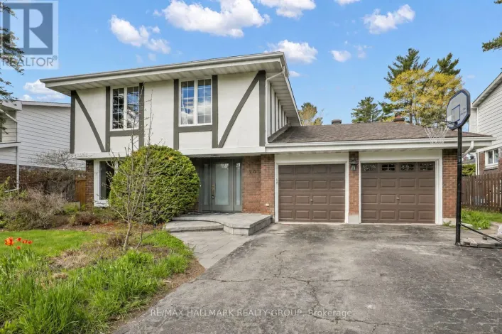 20 RIVERBROOK ROAD, Ottawa