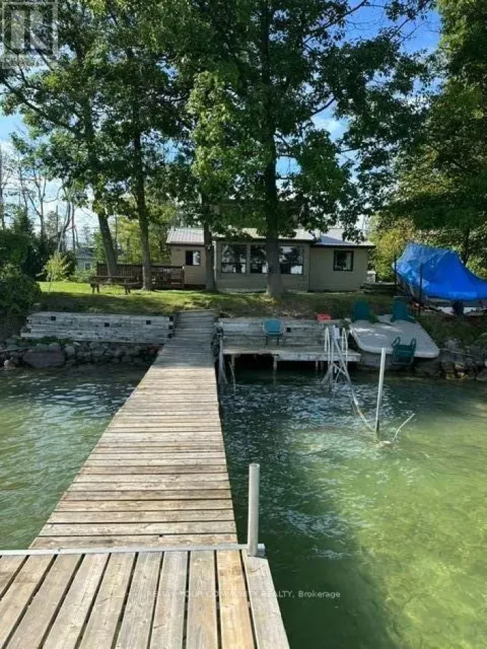 20 SNAKE ISLAND E, Georgina Islands