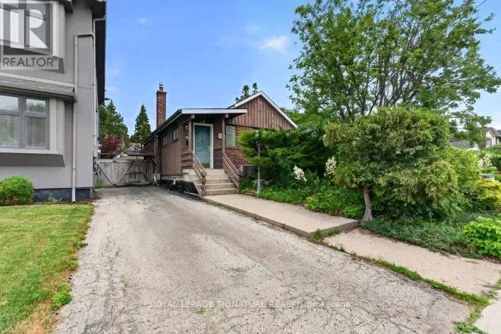 House for sale: 20 TIAGO AVENUE, Toronto