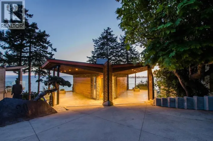 20 TSAWWASSEN BEACH ROAD, Delta