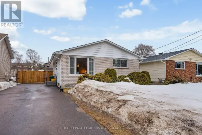20 WILBERT STREET, Petawawa
