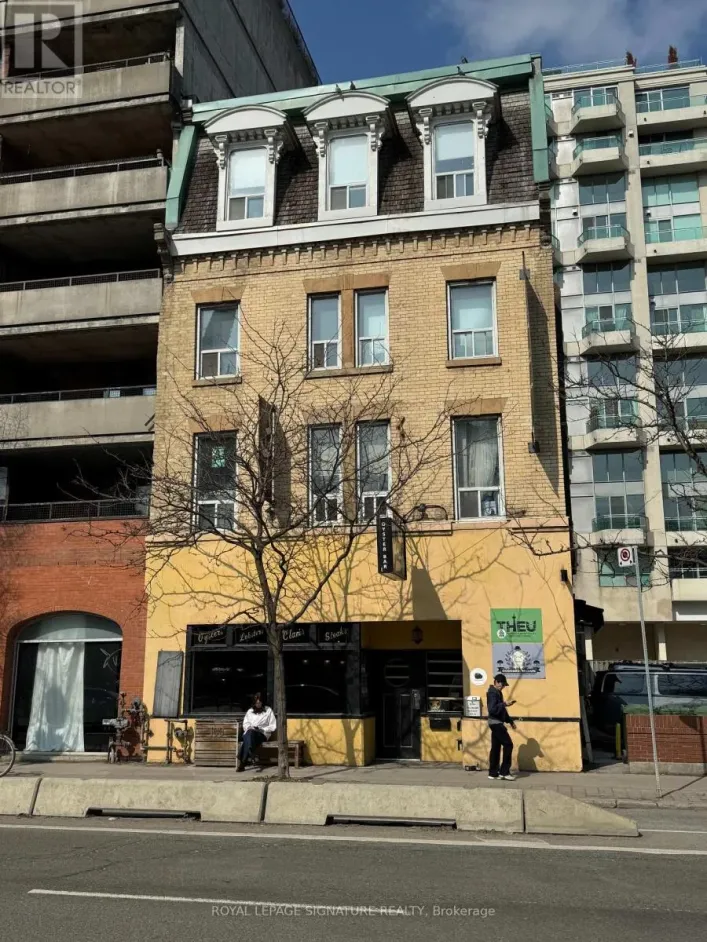 200 - 102 ADELAIDE STREET E, Toronto