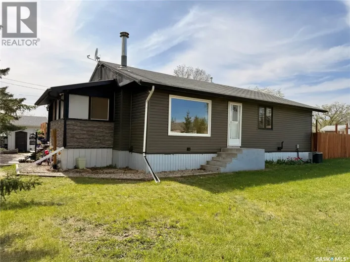 House for sale: 200 2nd STREET W, Dinsmore