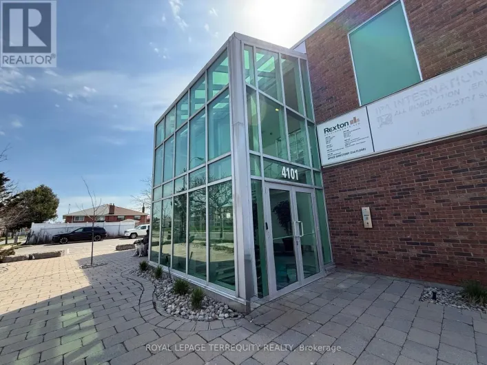 200 - 4101 STEELES AVENUE W, Toronto