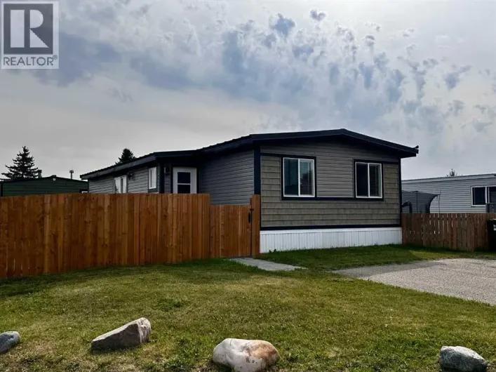 200, 5344 76 Street, Red Deer