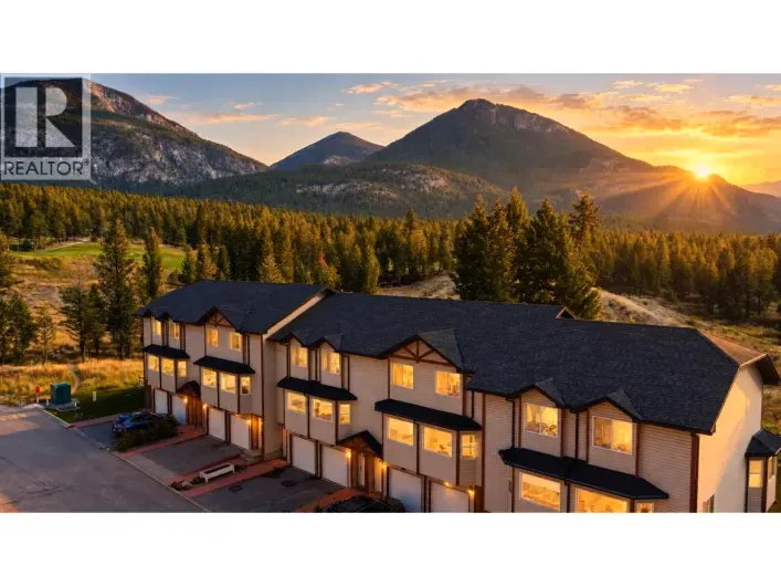 200 BLACK FOREST Trail Unit# 504, Invermere