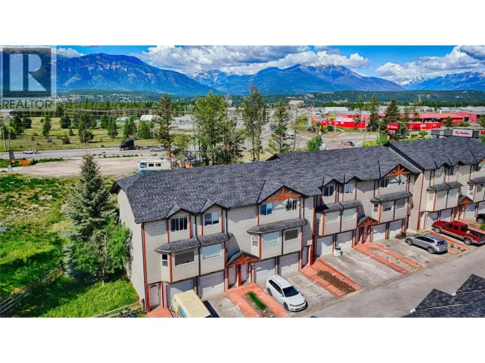 200 BLACK FOREST Trail Unit# 701, Invermere