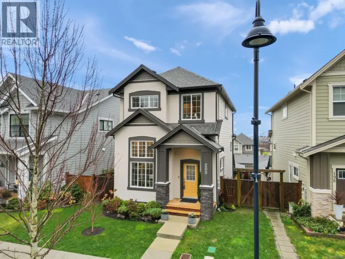 200 Caspian Dr, Colwood