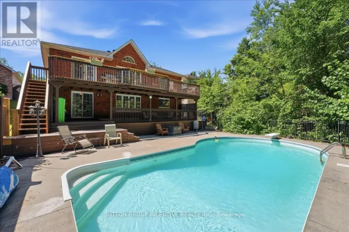 200 CUMMING DRIVE, Barrie