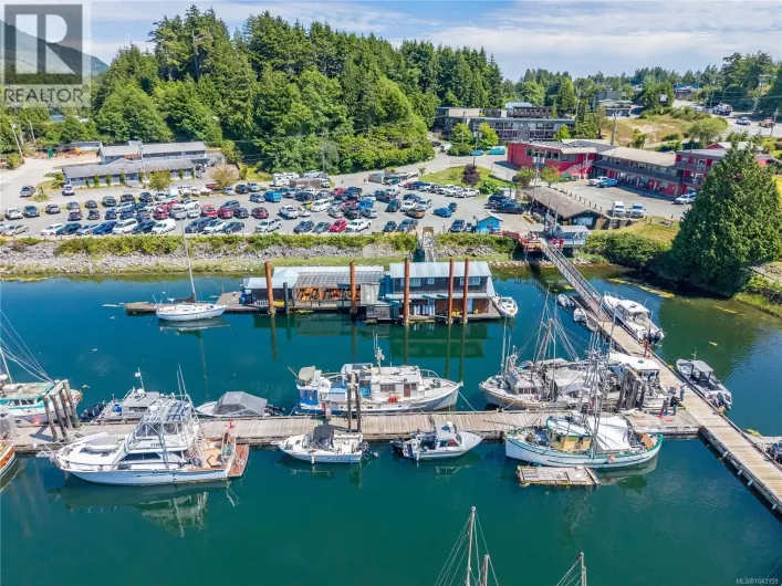 200 Hemlock St, Ucluelet