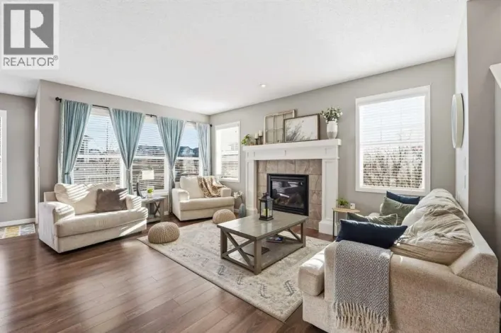 200 Kingsmere Cove SE, Airdrie