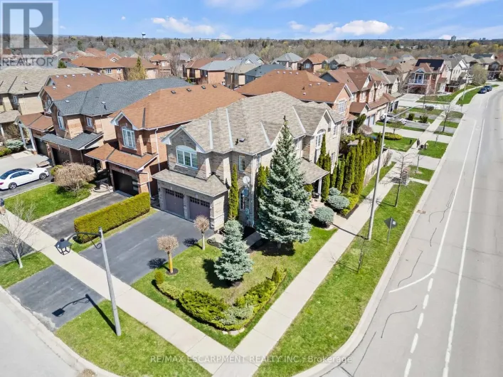 200 MILLER DRIVE, Halton Hills