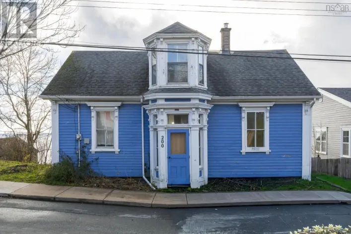 200 Montague Street, Lunenburg